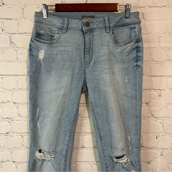 DL1961 Florence Cropped Mid Rise Instascuplt Light Wash Distressed Jean size 29 - Picture 2 of 7